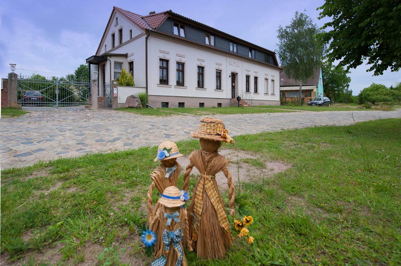 Pension Kuhn Klietz Екстериор снимка